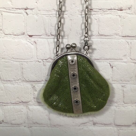 Cole Haan G Series Small Green Shearling Kiss Lock Crossbody Bag Chainlink Strap - Picture 9 of 10